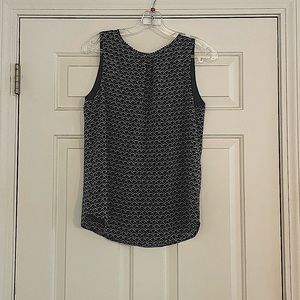 H&M NWT Navy and White Sleeveless Blouse